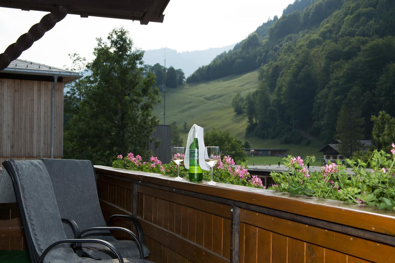 Gaestehaus Laesser Mellau Exterior foto